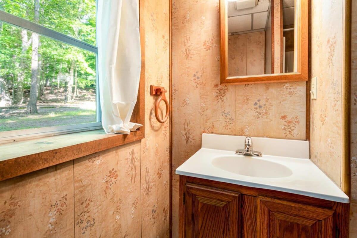 Hot Tub, Large Deck, Wifi, Fire Pit At Chalet Cabin Morton Grove Екстер'єр фото